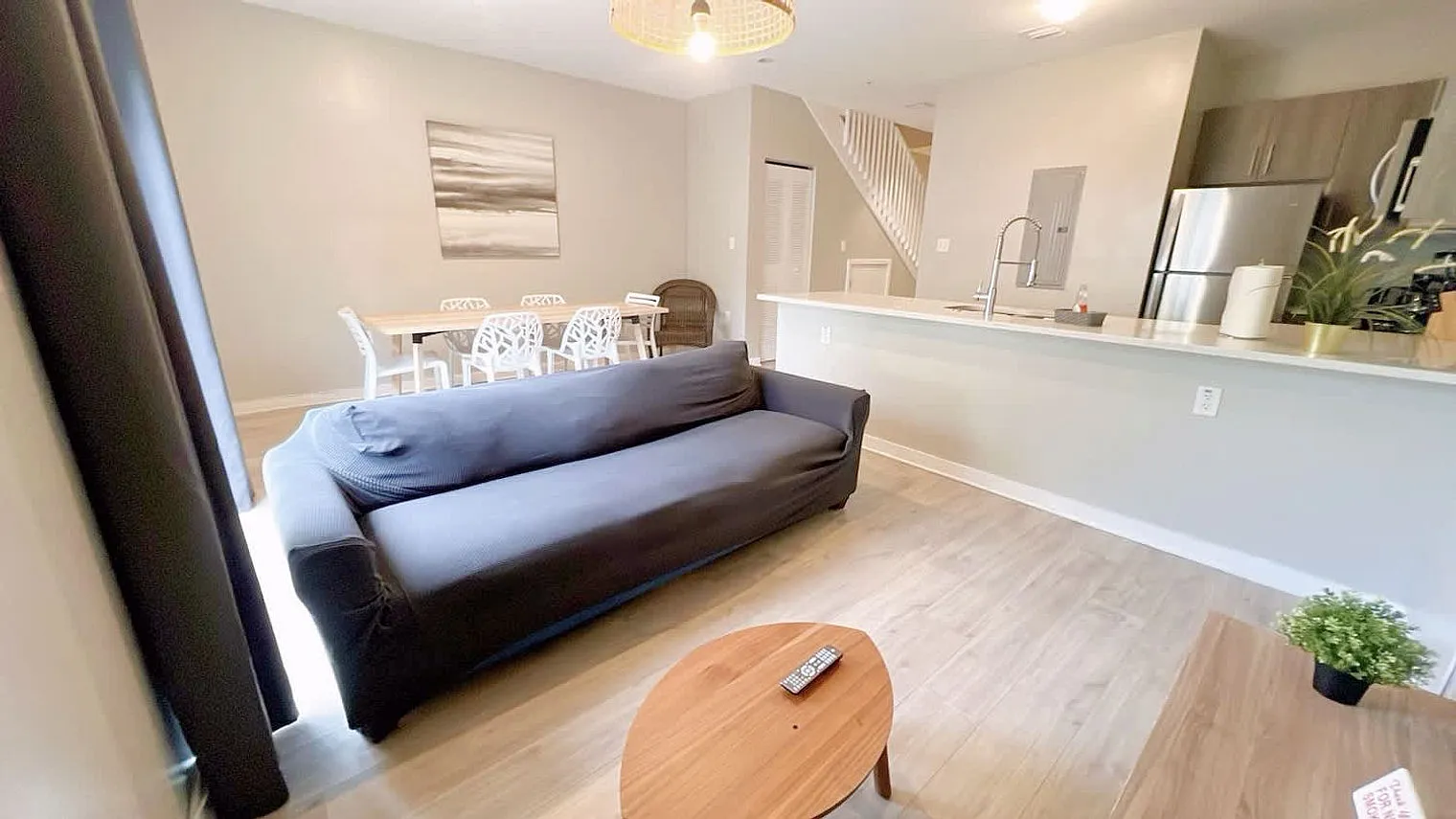 3 bed, 2.0 bath, 1367 sqft, $3,450 — Photo 1