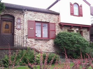 8205 20th Ave NE, Seattle, WA 98115