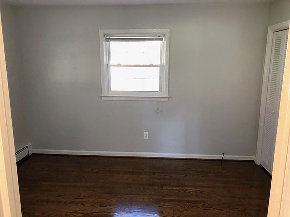 4th image of 1404 Barnhart Dr SW