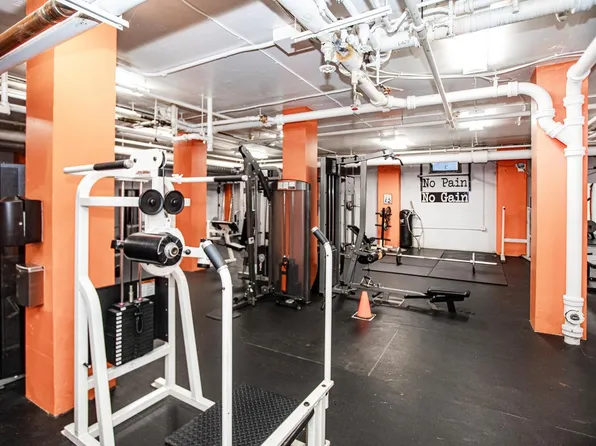 201 Saint Pauls Avenue image 28 of 37