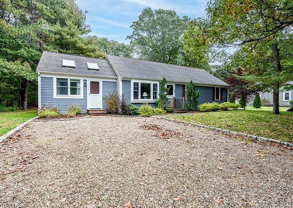 1st image of 93 Seabrook Dr
