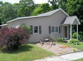 99 Church St, Hallstead, PA 18822