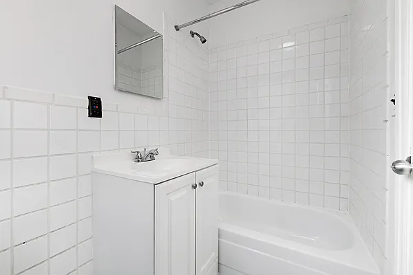 Rented by REAL New York | media 10