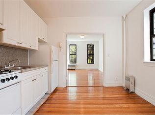 302 E 89th St APT 2A, New York, NY 10128