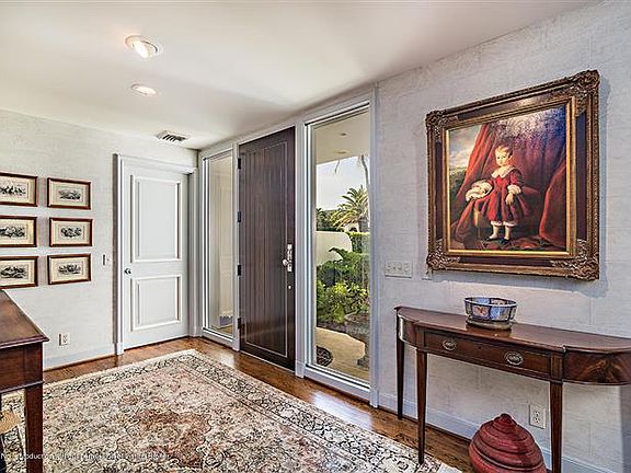 3rd image of 421 Chilean Ave