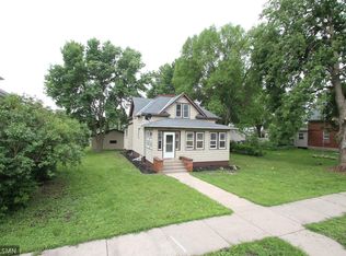 209 Cleveland St SW, Silver Lake, MN 55381