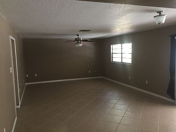 2nd image of 750 Shady Ln