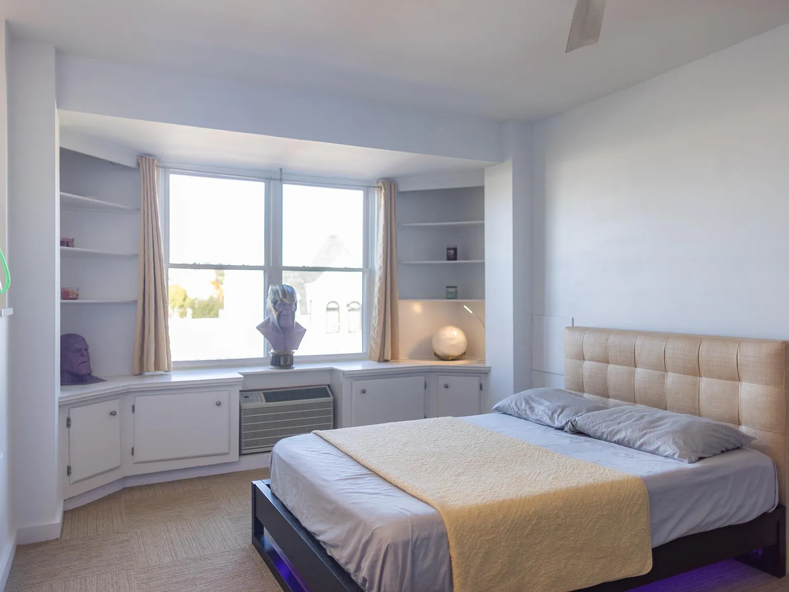 Studio, 400 sqft, $2,050 — Photo 2