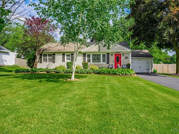 1131 Elliott Dr, Lewiston, NY 14092