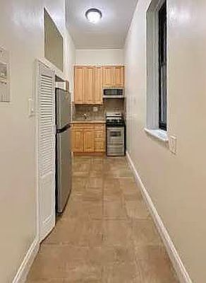 1st image of 252 W 91st St APT 21