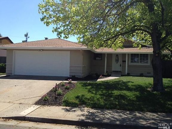 3rd image of 1425 Westminster Dr
