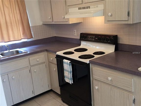 4th image of 3166 Regatta Cir
