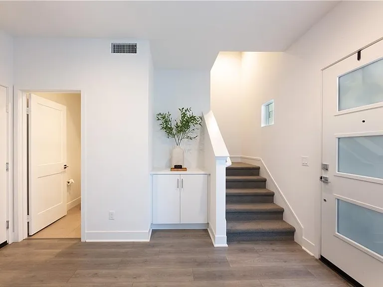 927 E Mason Ln — Photo 25
