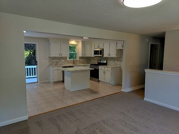 5th image of 44 Jonathan Way
