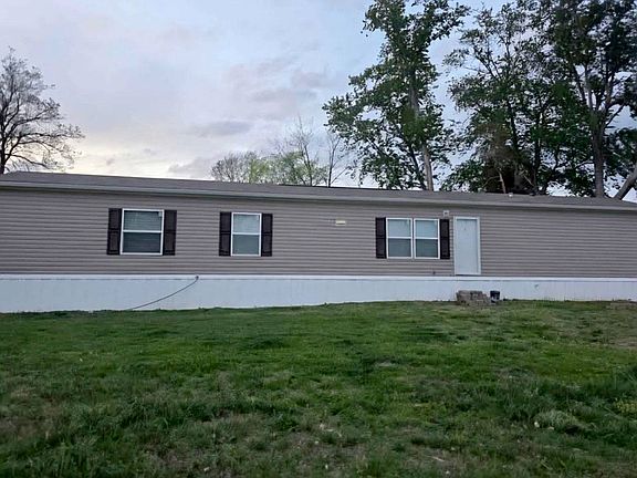 2nd image of 2143 County Road 1020 N