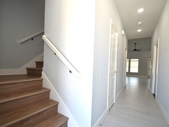 2nd image of 470 Amethyst Rd