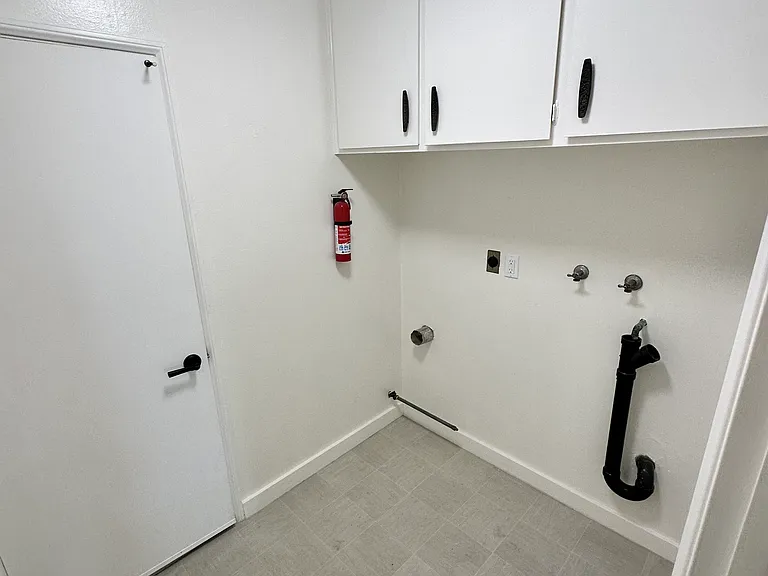 6566 Ridge Manor Ave — Photo 26