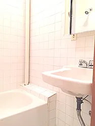 Rented by Warren T Real Estate Corp.