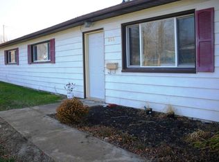 996 3rd St, Marion, IA 52302