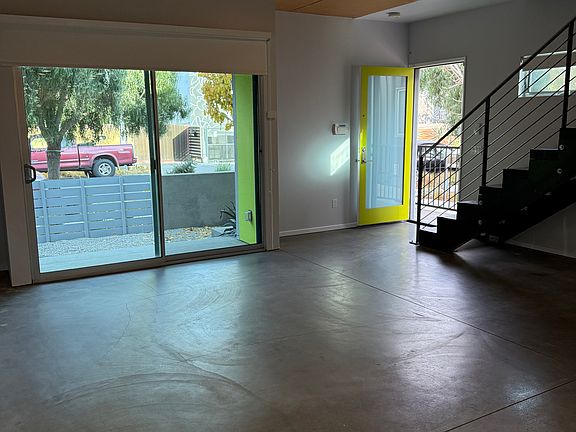 3rd image of 3237 Fay Ave