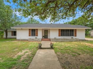 2112 Wayside Dr, Bryan, TX 77802