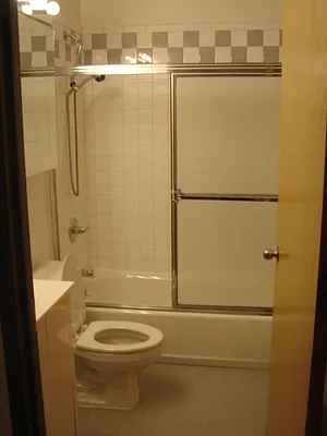 Rented by Metroline Realty | media 11