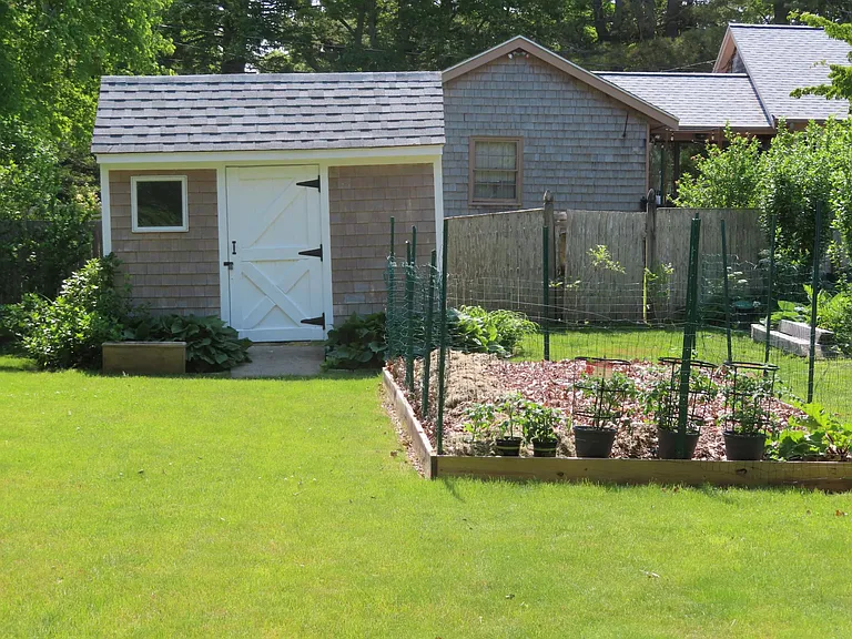 7 Cedar Point Ave — Photo 6