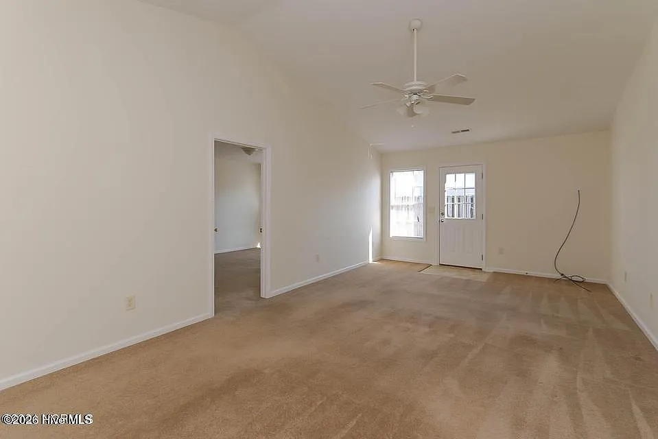 2 bed, 2.0 bath, 1092 sqft, $1,200 — Photo 4