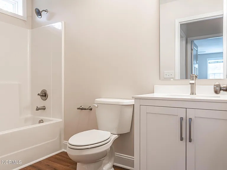 545 N Saylor St — Photo 11