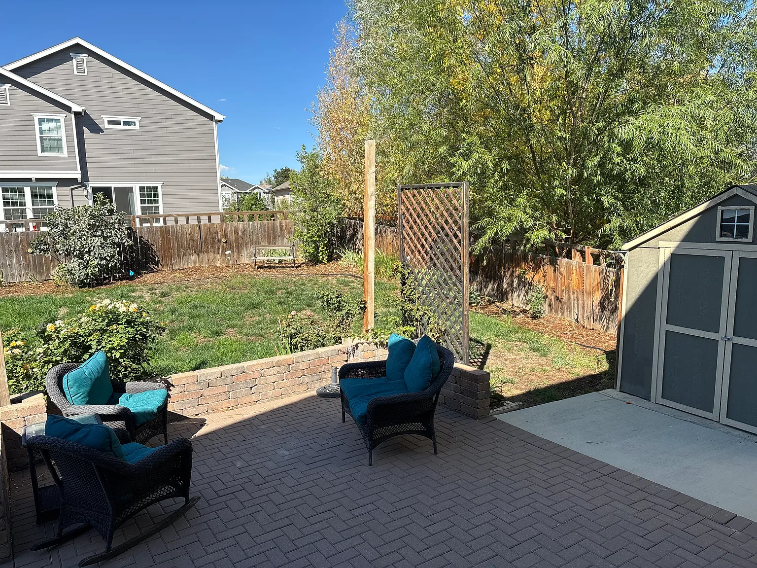 3 bed, 2.5 bath, 2800 sqft, $3,100 — Photo 3
