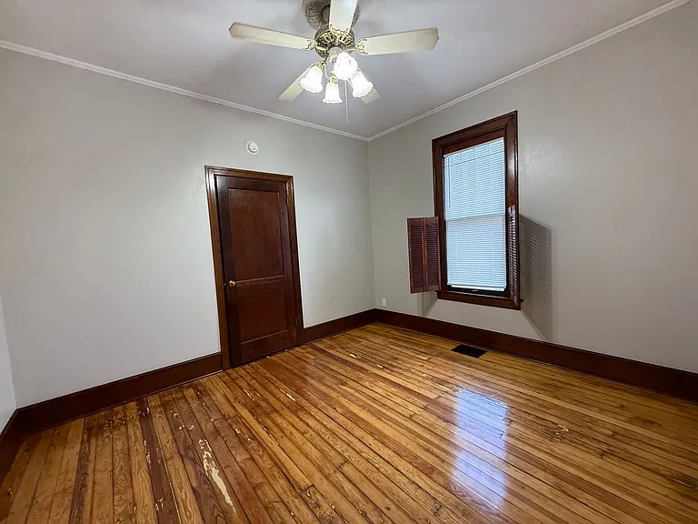 1911 Jackson St — Photo 10