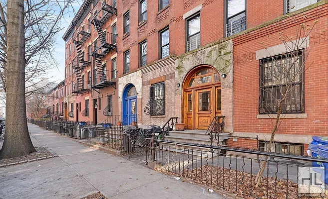 Rented by Highline Residential | media 9
