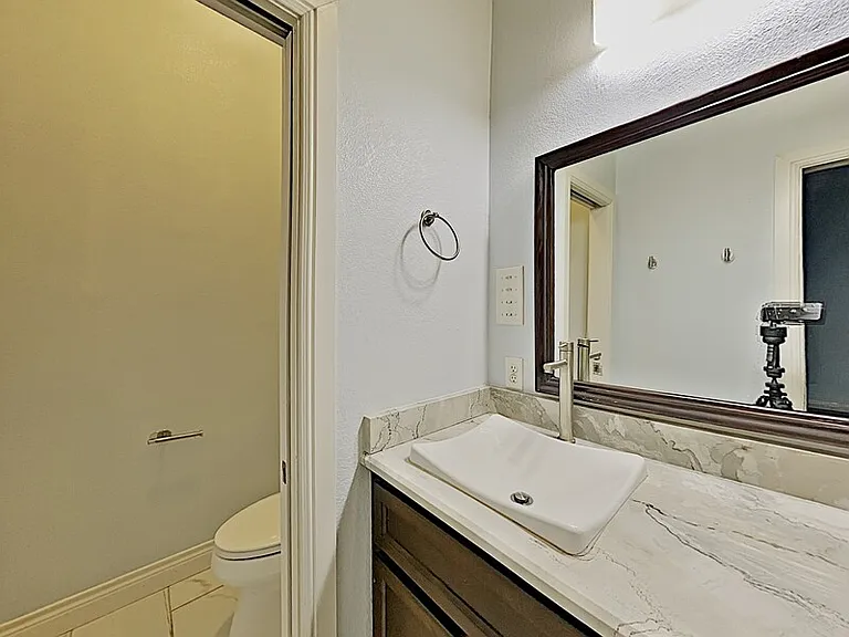 1414 Record Crossing Rd #B — Photo 7