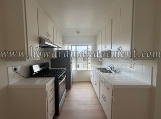 3556 San Marino, Los Angeles, CA 90019