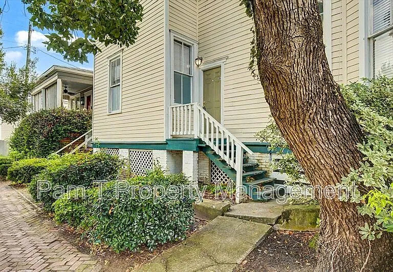 402 E Park Ave #1B — Photo 2