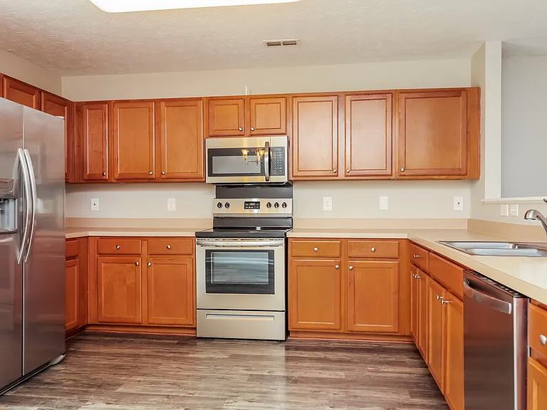 924 Grand Oak Dr — Photo 7