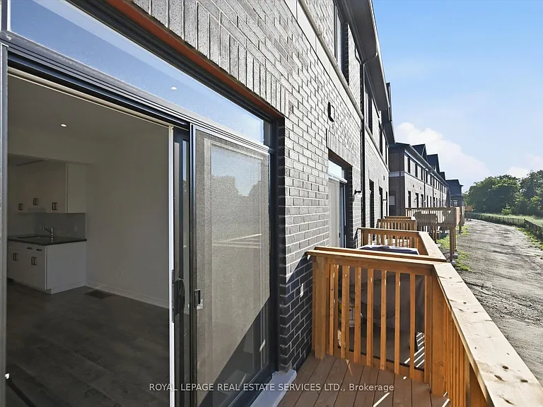 74 Valley Trail Pl — Photo 17