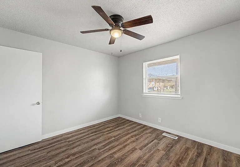 1305 W New Hope Rd #A — Photo 19