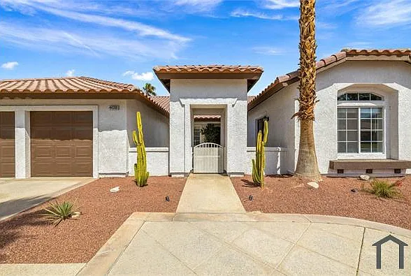 5 bed, 2728 sqft, $4,300 — Photo 3