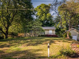 22 E Elizabeth Dr, Randolph, NJ 07869