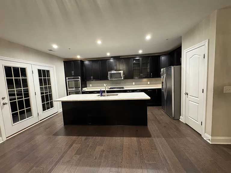 3685 Chippendale Cir — Photo 8