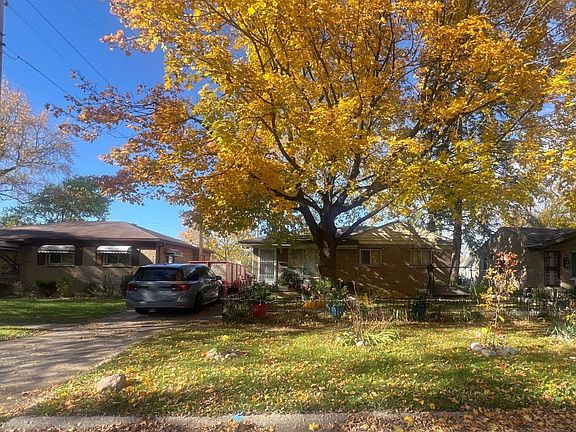 3rd image of 6601 Cranwood Dr