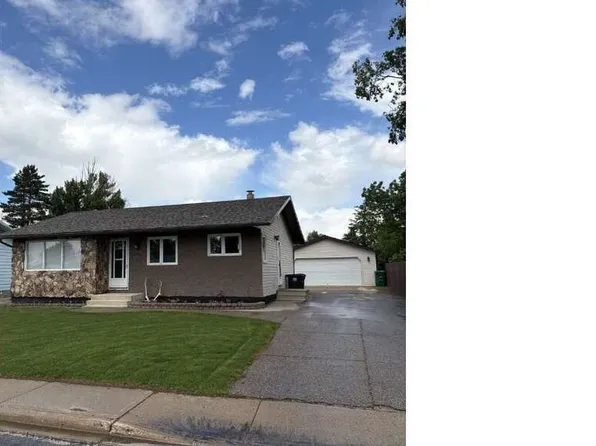 405 7th Avenue W, Biggar, SK S0K 0M0
