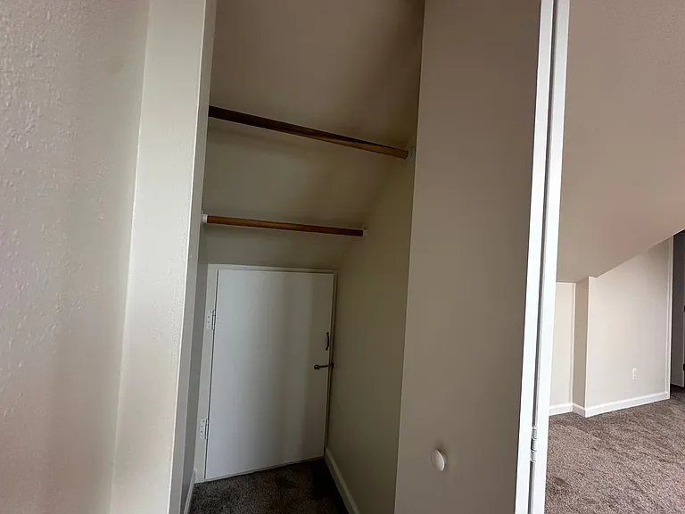 SEA 3827 Wetmore — Photo 12
