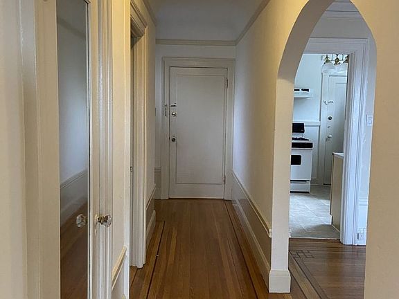 4th image of 1929 Laguna St APT 3