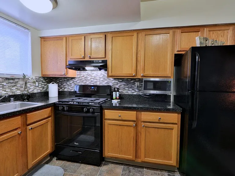 Taylor Park Apartment Homes — Photo 3