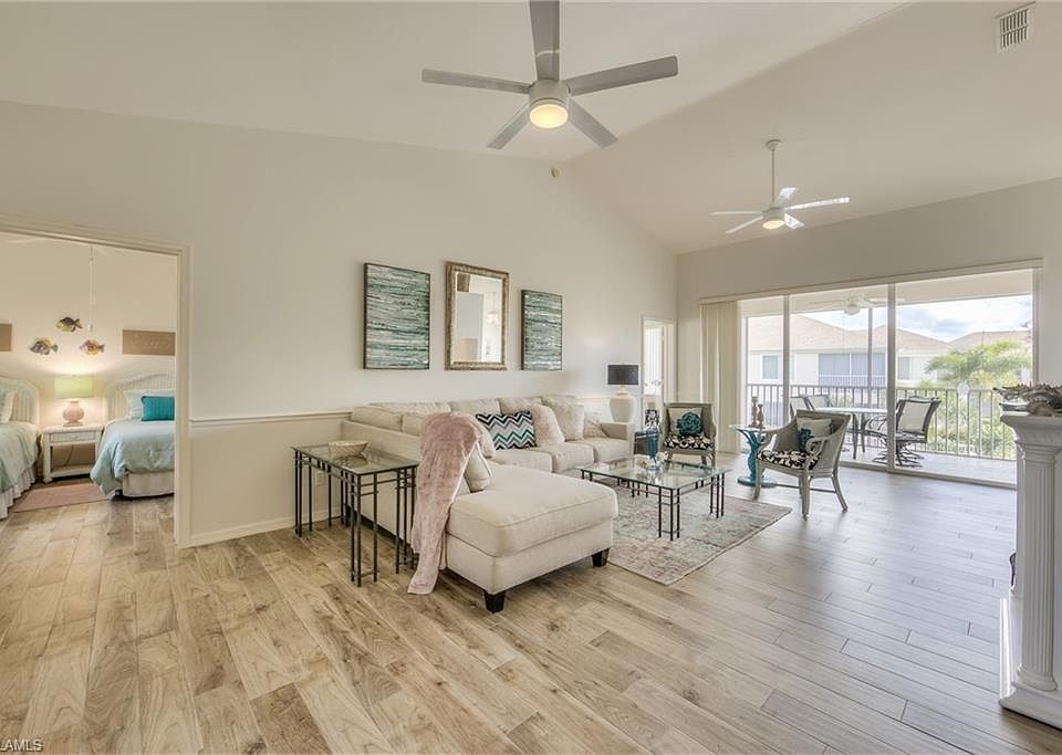 1st image of 76 4th St #201