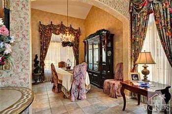 4th image of 486 Messina Pl