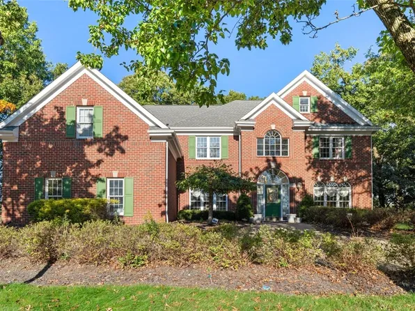 115 Lyndhurst Cir, Wexford, PA 15090