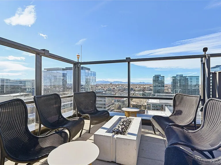 1750 Wewatta St #1121 — Photo 44